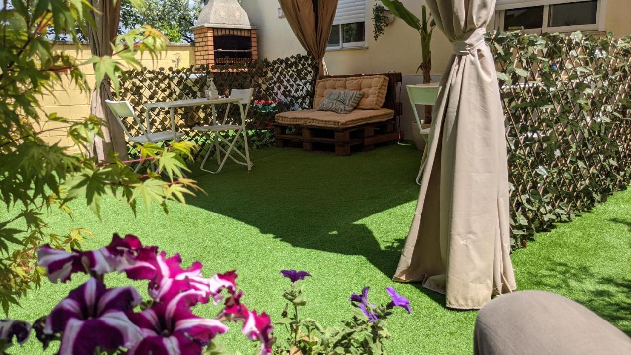 Hotel Sleeping Sarria Exterior foto
